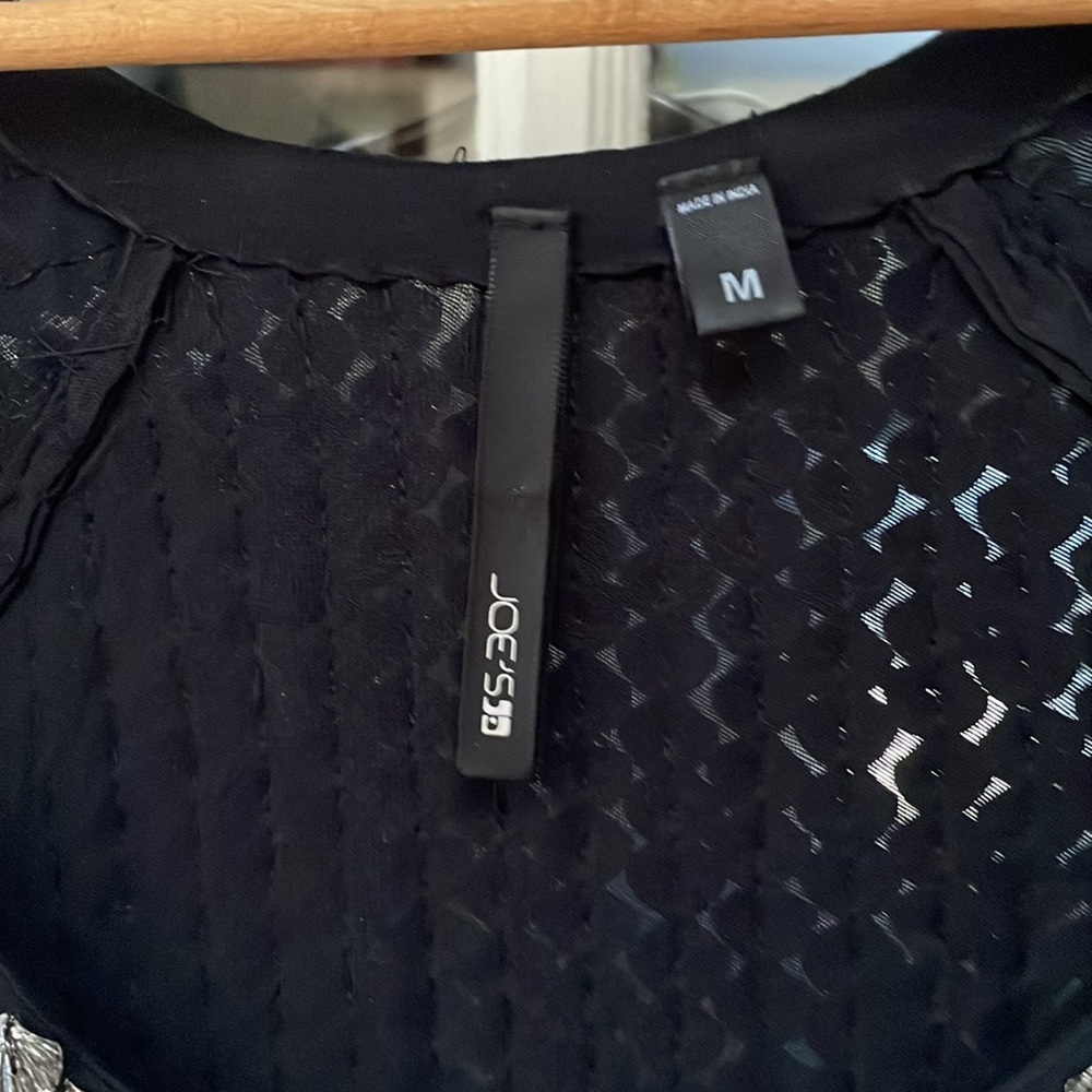 Women’s Joe’s Silver & Black Metal Sequin Top Medium Formal Style Short Sleeve - Picture 2 of 8